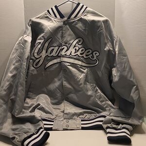 Vintage NEW  York Yankees  90's Starter Jacket, Size Large.